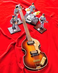 04 - Höfner Beatles Bass